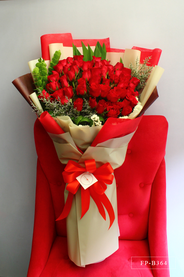 Bouquet of 60 Roses | Flower Patch - Online Flower Delivery Phillippines