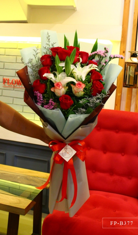 Bouquet of 14 Imported Roses with Casablanca Lily | Order Valentine’s Flowers