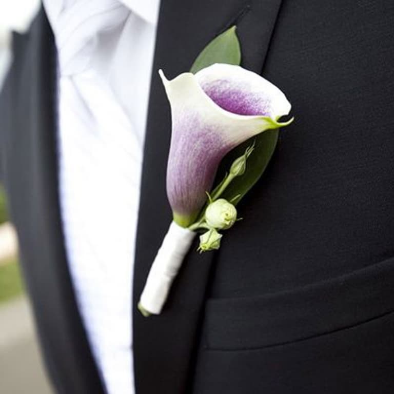 23 Flowers that Make the Best Wedding Boutonnieres | Blog | Flower ...