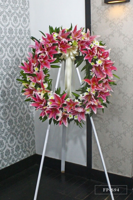 Wreath Arrangement of Stargazer Lilies