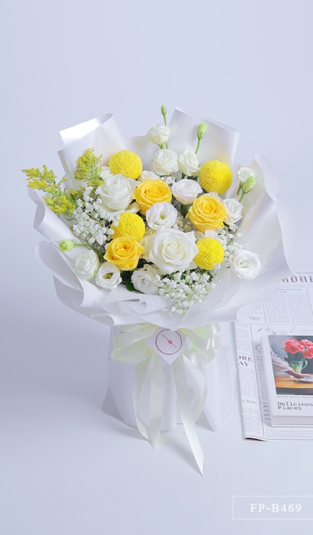 Bouquet of 4 Ping Pong Chrysanthemums, 3 Stems of Lisianthus and 5 Imported Roses