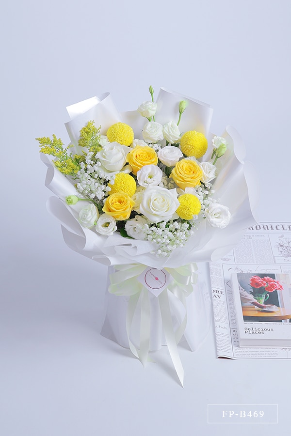 FP-B469 Bouquet of 4 Ping Pong Chrysanthemums, 3 Stems of Lisianthus and 5 Imported Roses