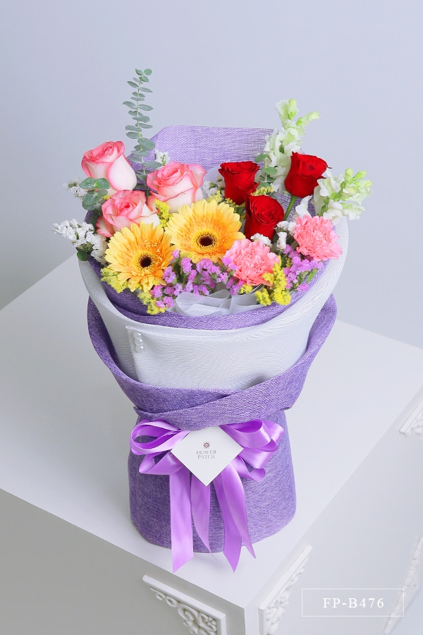 FP-B476 Bouquet of 6 Imported Roses, 2 Gerberas and 2 Carnations